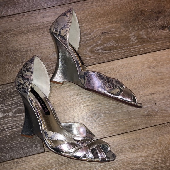 Steve Madden Wedge Heels - Picture 3 of 10